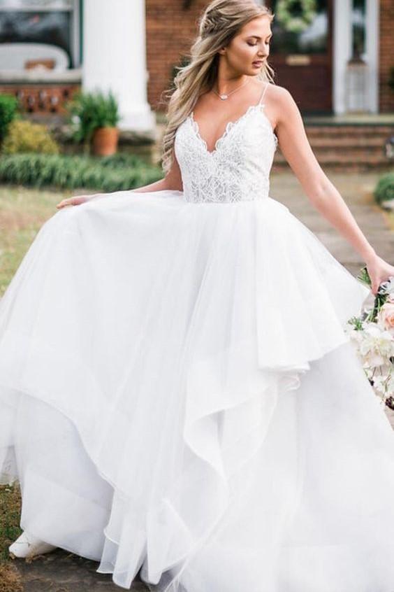 spaghetti-straps-tulle-bride-dresses-with-lace-bodice